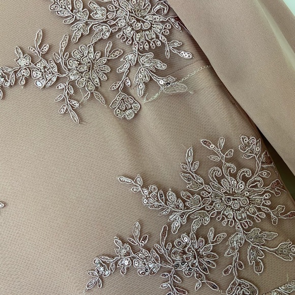 SISTER Maxi Lace Dress with Long Sleeves Size M - Picture 6 of 9